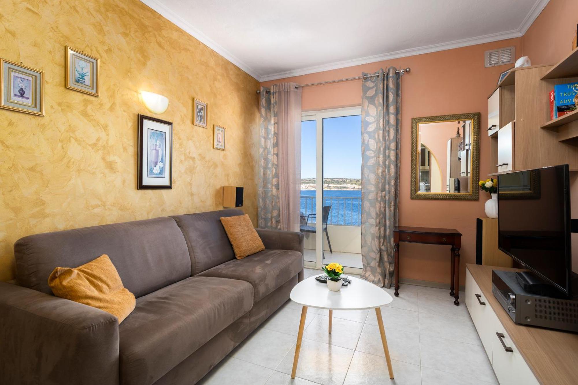 Cosy1 Bedroom Apartment With Balcony & Sea Views - Close To Mellieha Bay Exterior photo